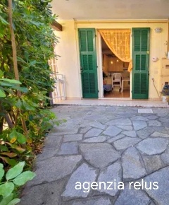 Foto Appartamento a Ceriale Centro di 40 m² con 2 locali in vendita