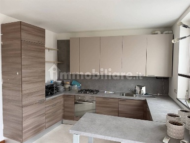 Foto Appartamento in via madonna, Trezzano Rosa di 87 m² con 3 locali