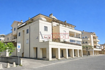 Foto Attico in Via  Valletti, Bracciano di 130 m² con 5 locali in vendita