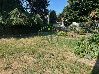 Foto Casa indipendente a Bagnacavallo di 190 m² con 6 locali in vendita