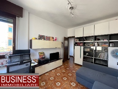 Foto Appartamento in Via Carlo Dolci, Milano San Siro di 65 m² con 2 locali