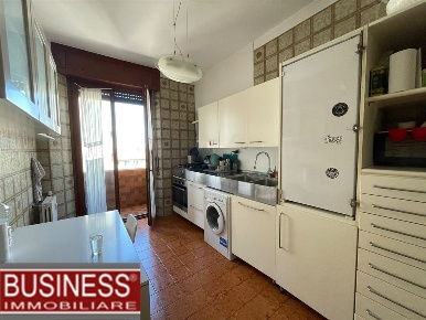 Foto Appartamento in Via Carlo Dolci, Milano San Siro di 65 m² con 2 locali