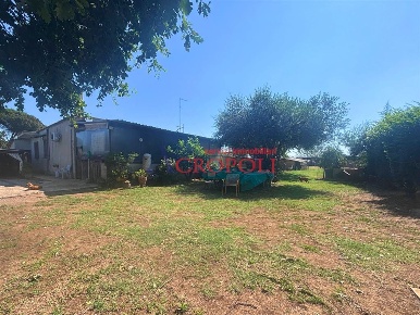Foto Villa unifamiliare in via Villarbasse, Roma Osteria Nuova di 142 m²