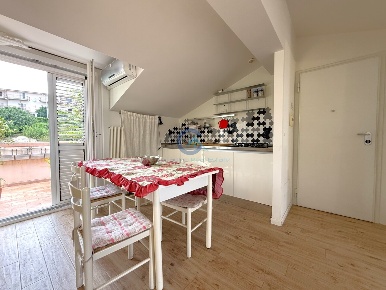 Foto Attico in Via Guglielmo Papaleo 8, Catanzaro Catanzaro Lido di 75 m²