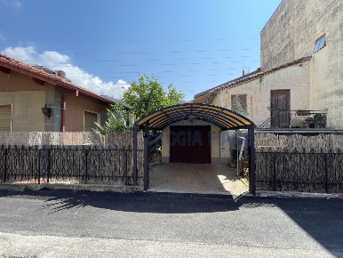 Foto Villa singola in Via San Francesco, Taggia Centro di 90 m² in vendita