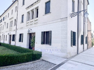 Foto Appartamento a Venezia Favorita di 140 m² con 6 locali in vendita