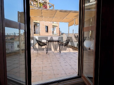 Foto Appartamento in Via Andrea Solari 19, Milano Solari di 84 m²