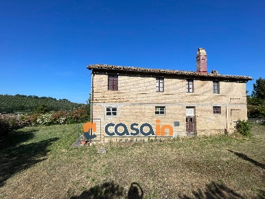 Foto Casa indipendente in contrada lava 40, Offida di 280 m² con 5 locali