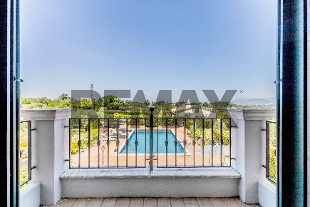 Foto Villa unifamiliare in Via del Cerquone 10, Zagarolo Centro di 360 m²