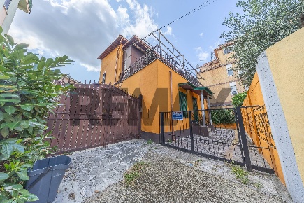Foto Appartamento in Viale Della Repubblica 163, Marino di 70 m² in vendita