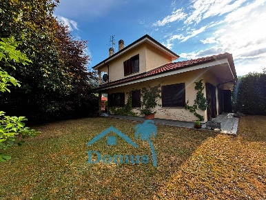 Foto Villa unifamiliare in VIA FUCINA, Pinerolo Abbadia Alpina di 150 m²