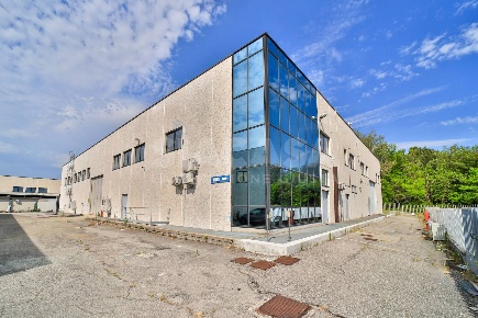 Foto Capannone industriale a Mezzago di 3571 m² in affitto