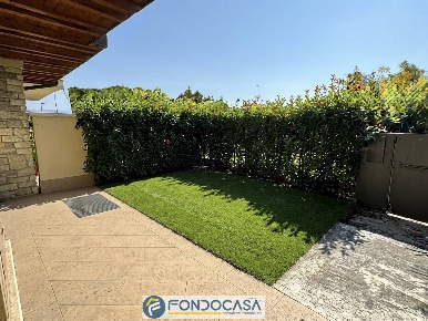 Foto Villa a schiera a Palazzolo sull'Oglio Centro di 215 m² con 6 locali