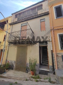 Foto Casa indipendente in via marsala 35, Ventimiglia di Sicilia di 120 m²