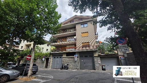 Foto Appartamento in Via Saint Martin de Corléans, Aosta Centro di 71 m²
