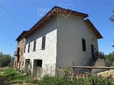 Foto Case semi ndipendenti a Panicale Centro di 230 m² con 4 locali