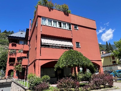 Foto Appartamento a Sondrio Centro di 103 m² con 5 locali in vendita