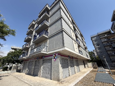 Foto Appartamento in via giulio de petra 5, Foggia di 102 m² con 3 locali