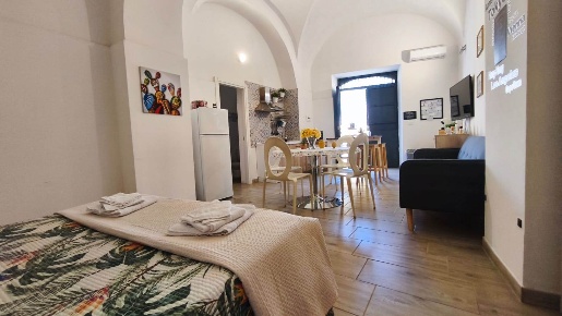 Foto Appartamento in Via Naumachia 85, Catania Centro Storico di 64 m²