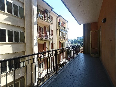 Foto Appartamento in via iannacchini, Avellino di 120 m² con 5 locali