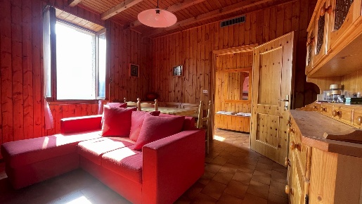 Foto Appartamento in Via Valeriana 8, Rasura di 78 m² con 4 locali