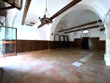 Foto Negozio a Foggia Quartieri Settecenteschi di 96 m² con 1 locali