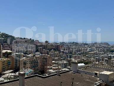 Foto Appartamento in Via A.Robino 81, Genova Marassi di 90 m² con 3 locali
