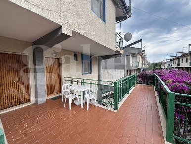 Foto Duplex in Via BAIA DEGLI ARANCI -, Falconara Albanese di 95 m²