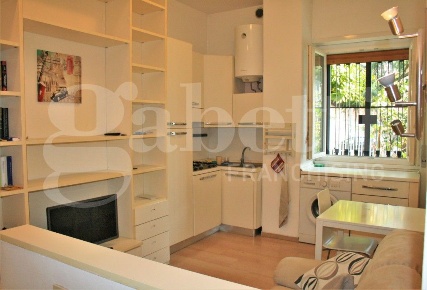 Foto Appartamento in Ambrogio Alciati, Milano Bande Nere di 43 m²