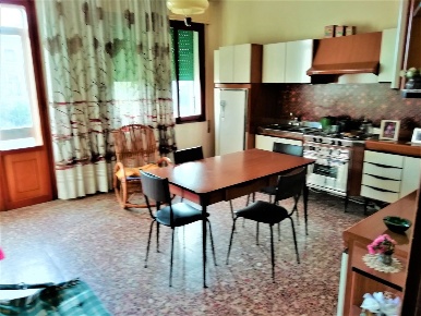 Foto Appartamento in Via CAVARZERE Via Piave 00, Cavarzere Centro di 101 m²