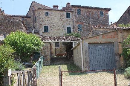 Foto Casa indipendente a Monticiano Lama di 170 m² con 7 locali in vendita