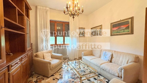 Foto Appartamento a Lucca Sant'Angelo di 100 m² con 4 locali in vendita