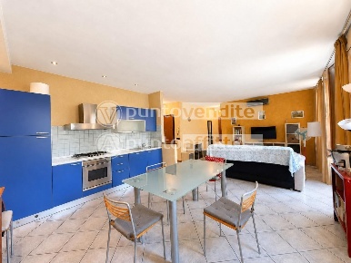 Foto Appartamento a Lucca Sant'Anna di 55 m² con 2 locali in vendita