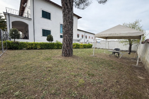 casa indipendente in affitto a Crespina Lorenzana in zona Crespina
