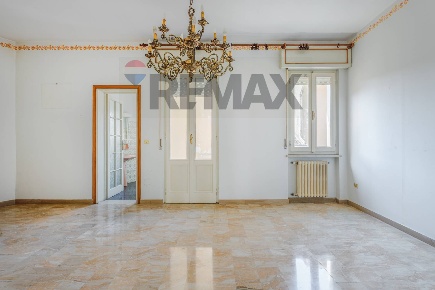 Foto Casa indipendente in Via Mazzini 71, Asola di 390 m² con 14 locali