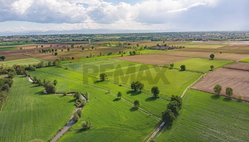 Foto Terreno agricolo in Via provinciale 185 sn, Caravaggio Centro