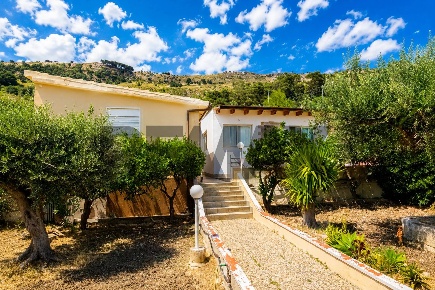 Foto Casa indipendente in via Blandano 6, Erice Casa Santa di 122 m²