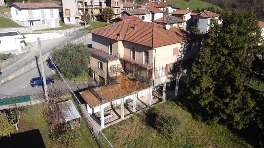 Foto Casa indipendente in via garibaldi 42, Gaverina Terme Trate di 300 m²