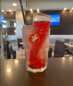 Foto Bar a Castellanza di 100 m² con 2 locali in vendita
