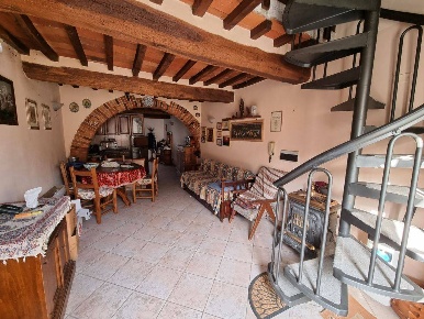 Foto Villa a schiera a Montevarchi di 105 m² con 5 locali in vendita