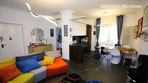 Foto Appartamento in Via Buriasco 4, Torino di 87 m² con 3 locali