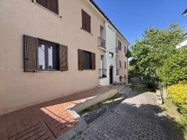 Foto Appartamento in Roccaspinalveti (CH), Roccaspinalveti Centro di 100 m²