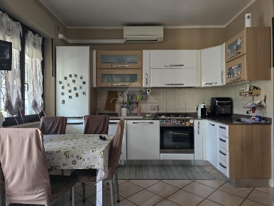 Foto Appartamento in Strada Colle Nocello, Tivoli di 75 m² con 3 locali