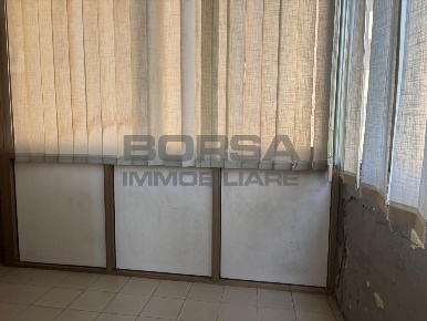 Foto Appartamento in Via Benvenuto Cellini, Livorno Stadio di 100 m²