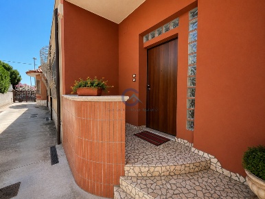 Foto Villa singola a Catanzaro Fortuna - Corvo di 422 m² con 8 locali