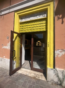 Foto Locale commerciale in Corso Gabriele Manthone, Pescara Porta Nuova