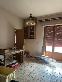 Foto Appartamento a Castorano di 173 m² con 7 locali in vendita