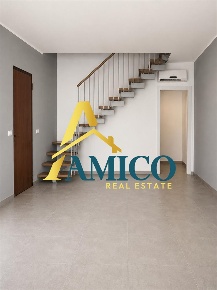 Foto Appartamento in Via Consolare, Santa Flavia di 135 m² con 5 locali
