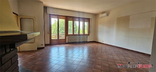 Foto Appartamento a Poggibonsi Centro di 120 m² con 4 locali in vendita