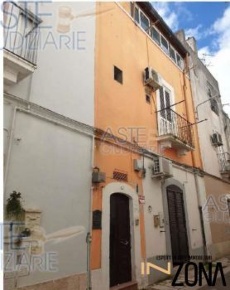 Foto Appartamento in Via Palestro, Gioia del Colle Centro di 115 m²